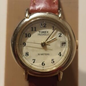 Vintage Timex Goldtone/Tan Leather Women's Watch w/Date